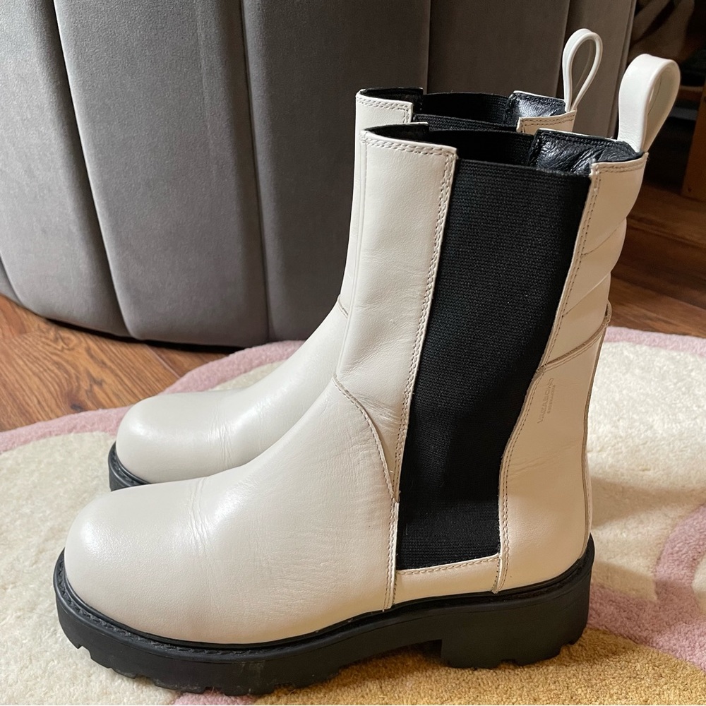 Vagabond Cosmo 2.0 Chunky Chelsea Boots